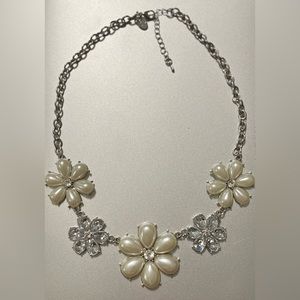 Pearl & Crystal Flower Necklace